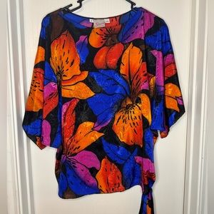 Vintage Siasia New York, Colorful floral Woman’s Blouse With Side Hip Knot